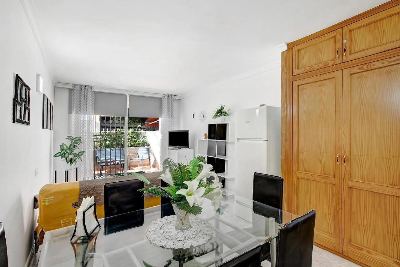 Apartment Apartamento Mertxe Arona  Spain